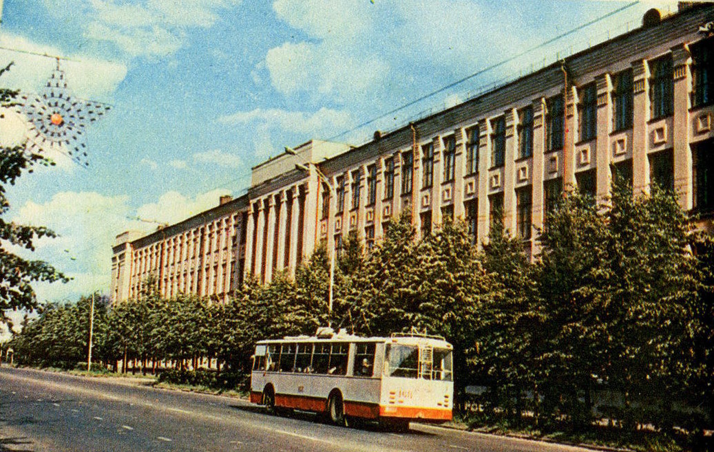 Как изменились центральные улицы Ярославля за 50 лет?